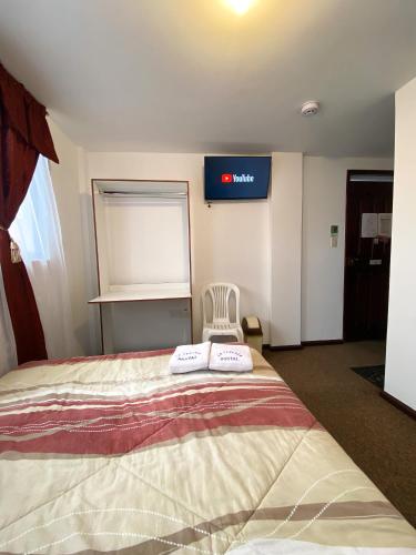 Double Room image 7
