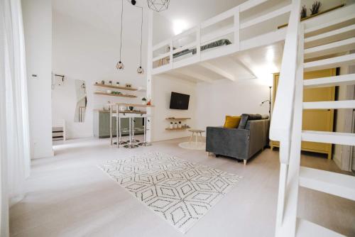 Comfy Apartment at New York Café