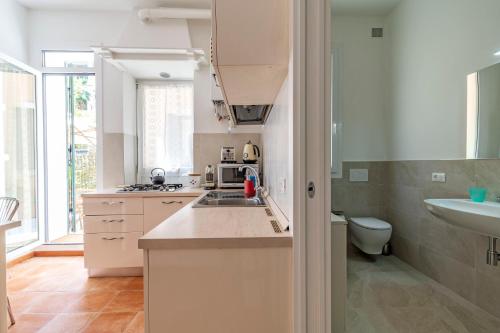 Queen House Garden - image 13