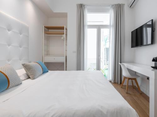 Boutique Le Vie Del Centro - image 9