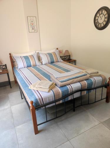 PHOENIX apartment near the airport in Markópoulo