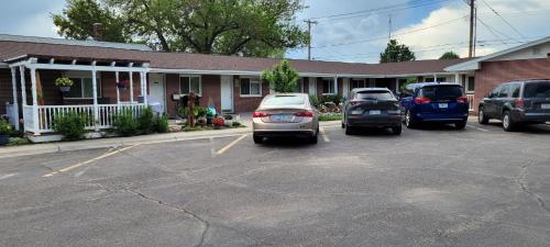 Husker Inn - image 2