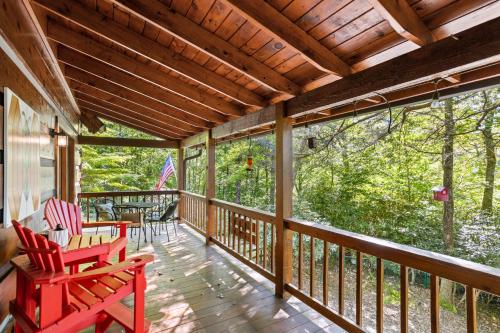 The Mountain Peek in Blowing Rock, USA