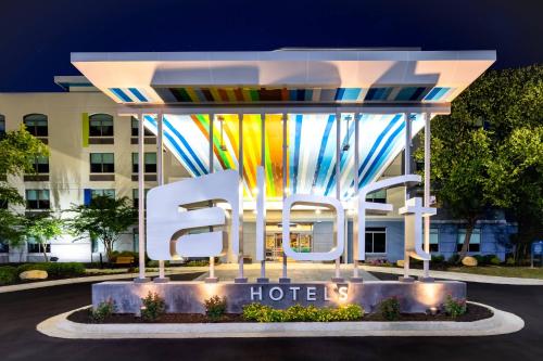 Aloft Columbia Harbison