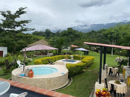 Finca Campestre parcelación Caminos del Cartama. Támesis, Antioquia.