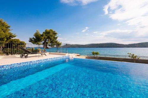 Villa Luxury Maja Zablaće - Accommodation - Šibenik