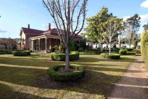 St Arnaud Historic Dundrennan with 5 bedrooms