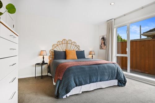 Family-Friendly, Home & Garden, 4BR, by Airport, Free Parking in بابانيو