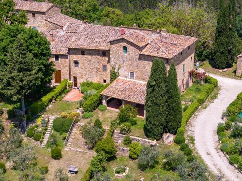 Borgo nel Chianti Istrice con piscina tennis e wifi