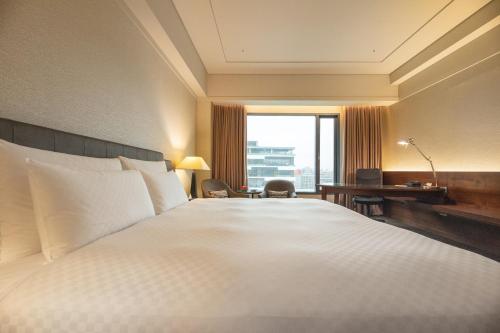 Business Double Room image 9