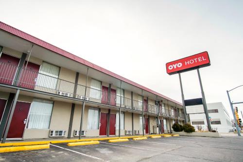 OYO Hotel Hutchinson KS West 4th Ave