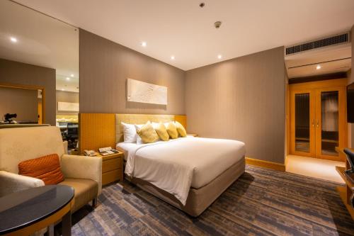 room detail thumbnail 1