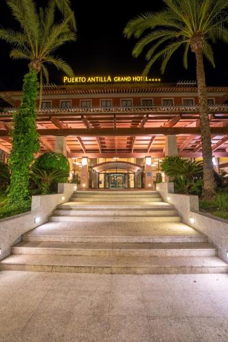 Puerto Antilla Grand Hotel