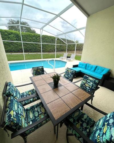 A Beautiful Home In A Peaceful Community in Davenport, USA