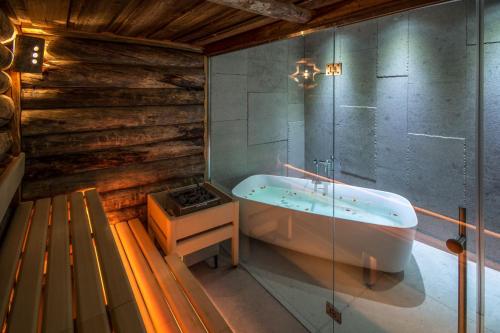 Hot tub, Prezident Luxury Spa & Wellness Hotel in Karlovy Vary