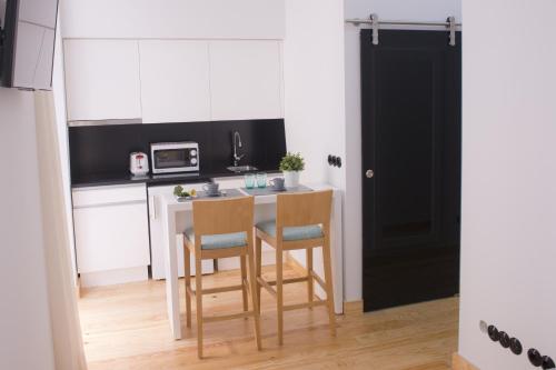 Studio Apartment image 7