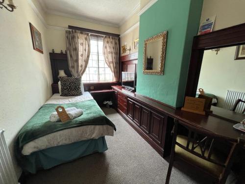 Georgian House Hotel - image 11