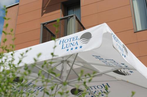 Hotel Luna - image 2