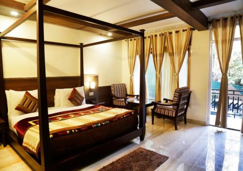 Hotel Aroma Nainital in Найнитал
