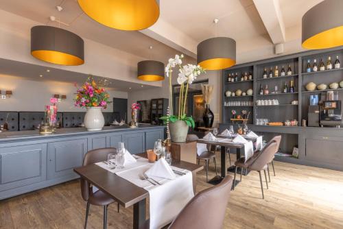 Ресторан, Fletcher Hotel Restaurant Hellendoorn in Хелендорн