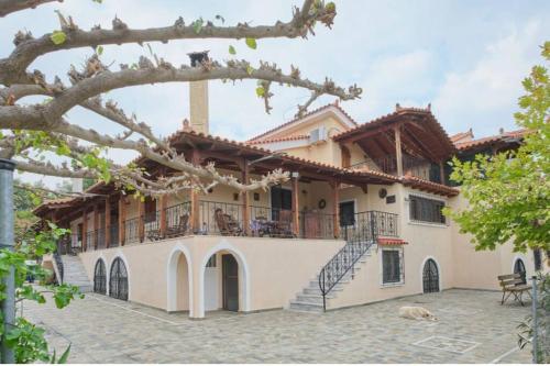 Villa - Farmhouse in Chalkoutsi (Attiki)