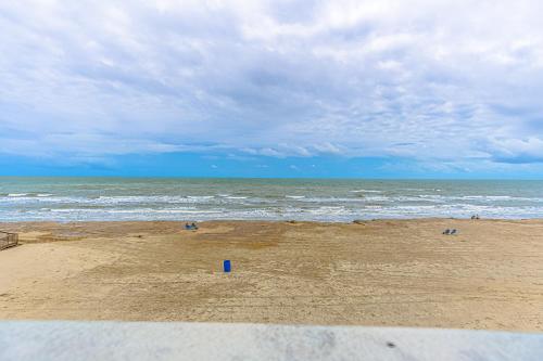 Seascape 1208 condo - image 7
