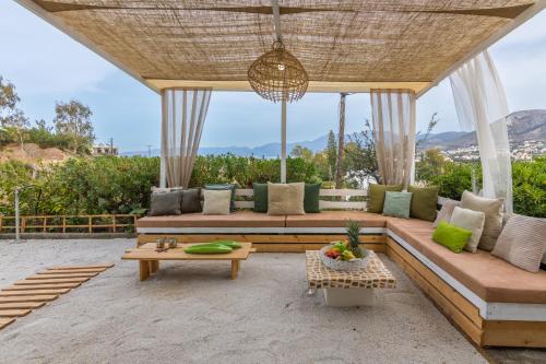 The White Cycladic Style Apt with Plunge Pool