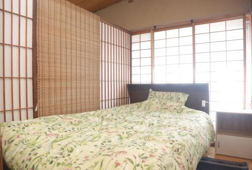 1 twin bed