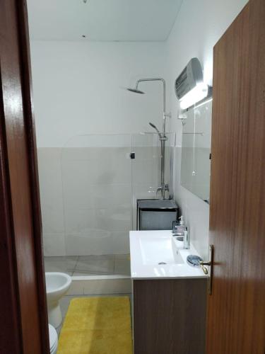 Zuhanyzó, Casa da laranjeira in Montargil