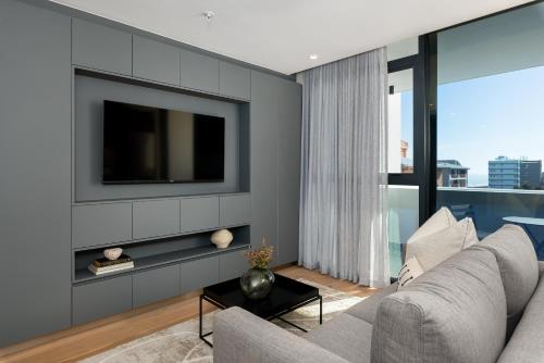 One-Bedroom Apartment image 10