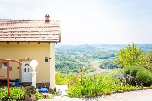  Apartmani Cerovečki, Pension in Krapina bei Trakošćan