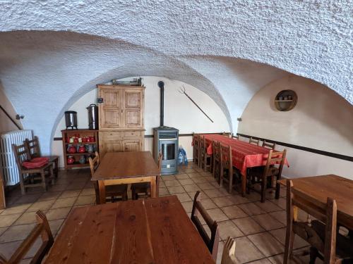 Les Arolles - Gîte d'étape et de séjour (Les Arolles - Gite d'etape et de sejour) in Molines En Queyras