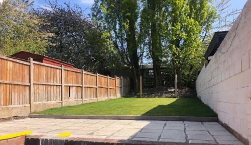 Kilátás, Room in new flat in Palfrey