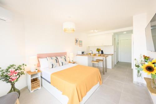 Fuengirola Sun Studio, terrace & pool by 10ToSea - Apartment - Fuengirola