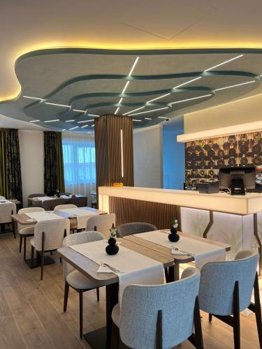 Nhà hàng, Hotel Codrişor (Hotel Codrisor) in Bistrita