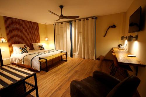 Nosy Manga - Hotel Ivato Airport – Antananarivo, NY