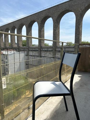Balcony/terrace, F2 belle vue Aqueduc avec balcon in Arcueil