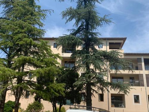 المنظر الخارجي, Appartement dans résidence avec piscine et parking (Appartement dans residence avec piscine et parking) in Uzes