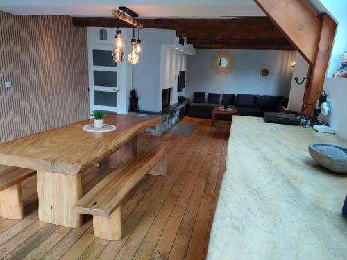 Les GITES DE CAMPARAN - gîte "le GRAND CHALET AVEC SPA ET SAUNA" (Les GITES DE CAMPARAN - gite "le GRAND CHALET AVEC SPA ET SAUNA") in Camparan