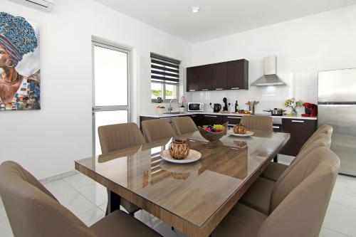 Hotelli välisilme, Villa Selena in Paralimni