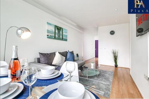 Pluxa Azure Cubic - Azure Cityview, Corporate Stays Welcome, Birmingham (foto 5)