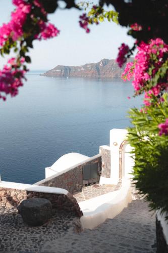 Canaves Oia Suites & Spa - image 4