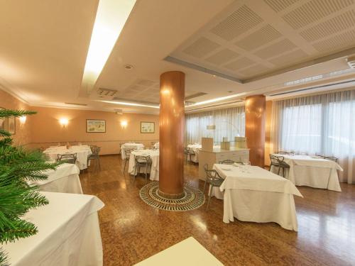 Ristorante Hotel Lucia - 100 mt dal mare