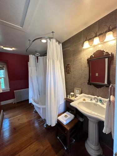Goodstone Inn & Restaurant in Middleburg, USA