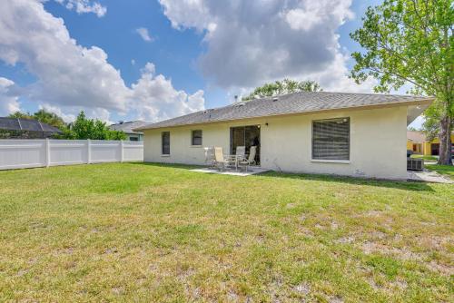 Bradenton Vacation Rental Home Patio and Backyard in Bradenton, USA