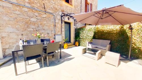 Maison triplex calme grande terrasse à 30 min de Nice