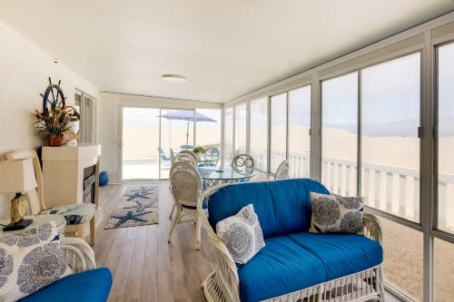 Between the Dunes: Breezy Beachfront Oceano Home! in Oceano (CA)