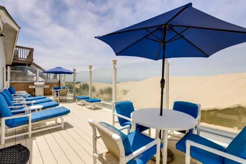 Between the Dunes: Breezy Beachfront Oceano Home! in Oceano (CA)