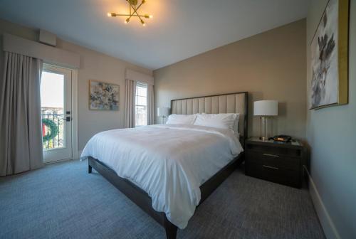 Orange Inn Boutique Hotel - image 2