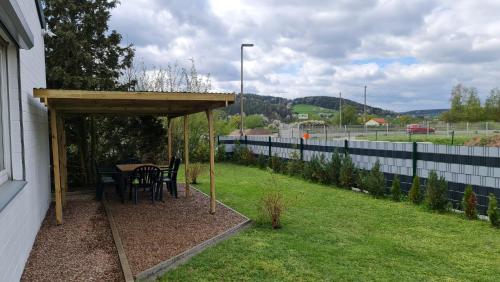 شرفة/ تراس, Brandenburgblick in Herleshausen